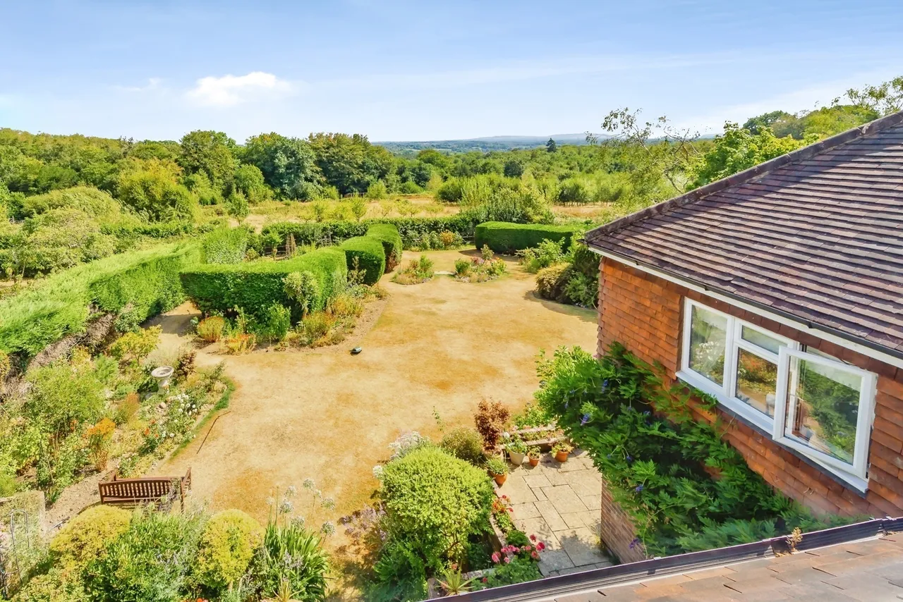 Firgrove Road, Cross In Hand, TN21, photo 46