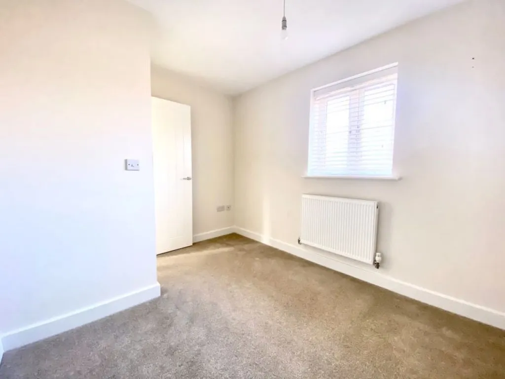 Station Road, Calne, photo 9