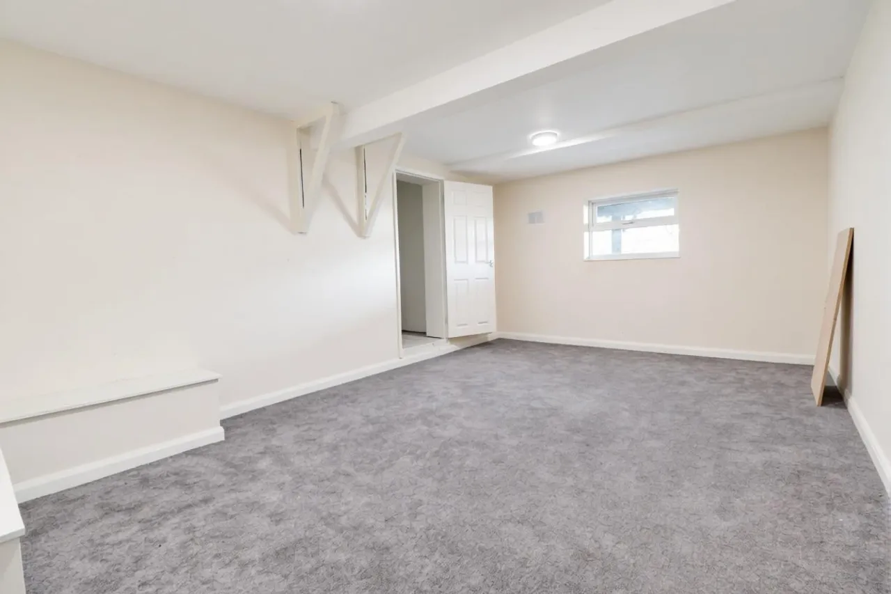 Gravelly Bank, Stoke-On-Trent, photo 17