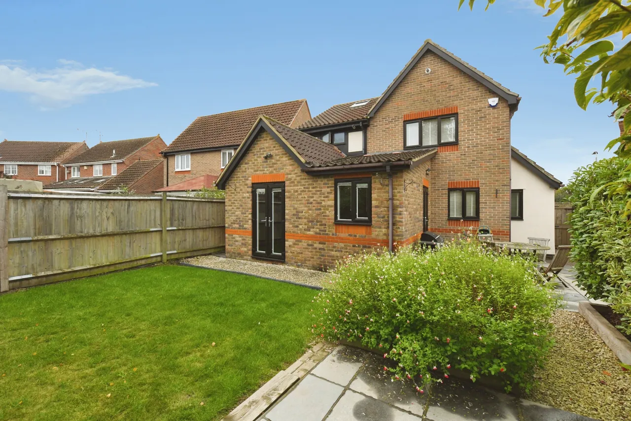 Langham Drive, Rayleigh, SS6, photo 18