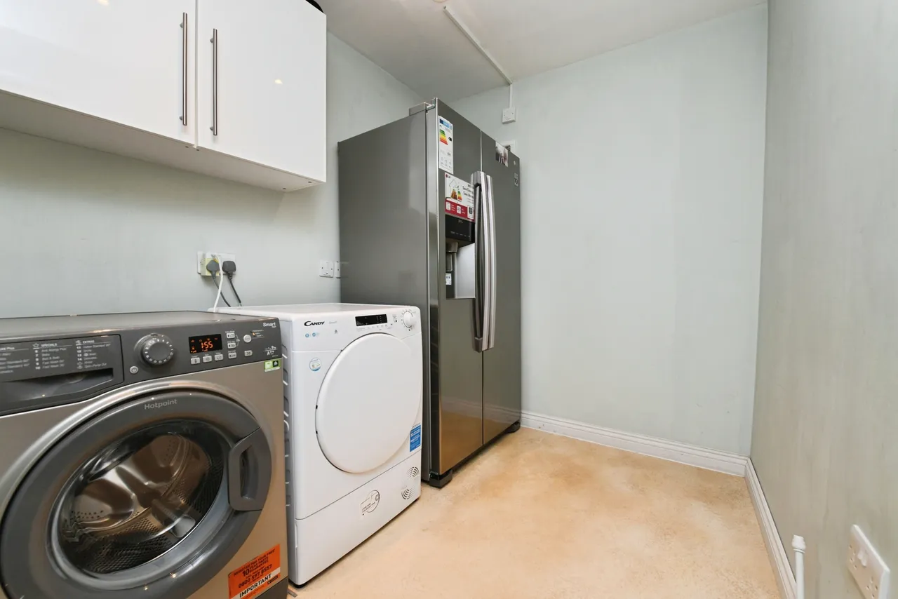 Langham Drive, Rayleigh, SS6, photo 8