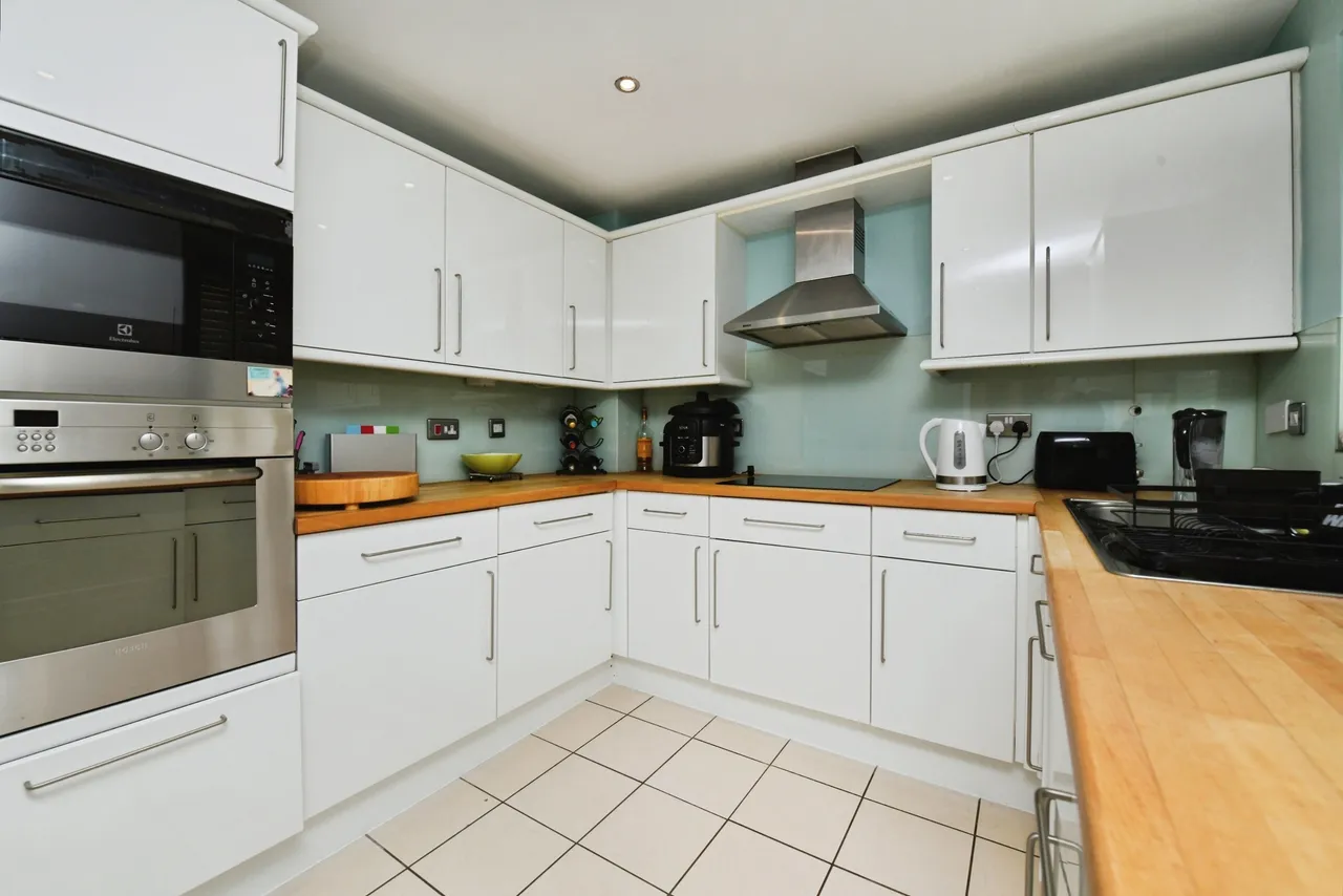Langham Drive, Rayleigh, SS6, photo 7