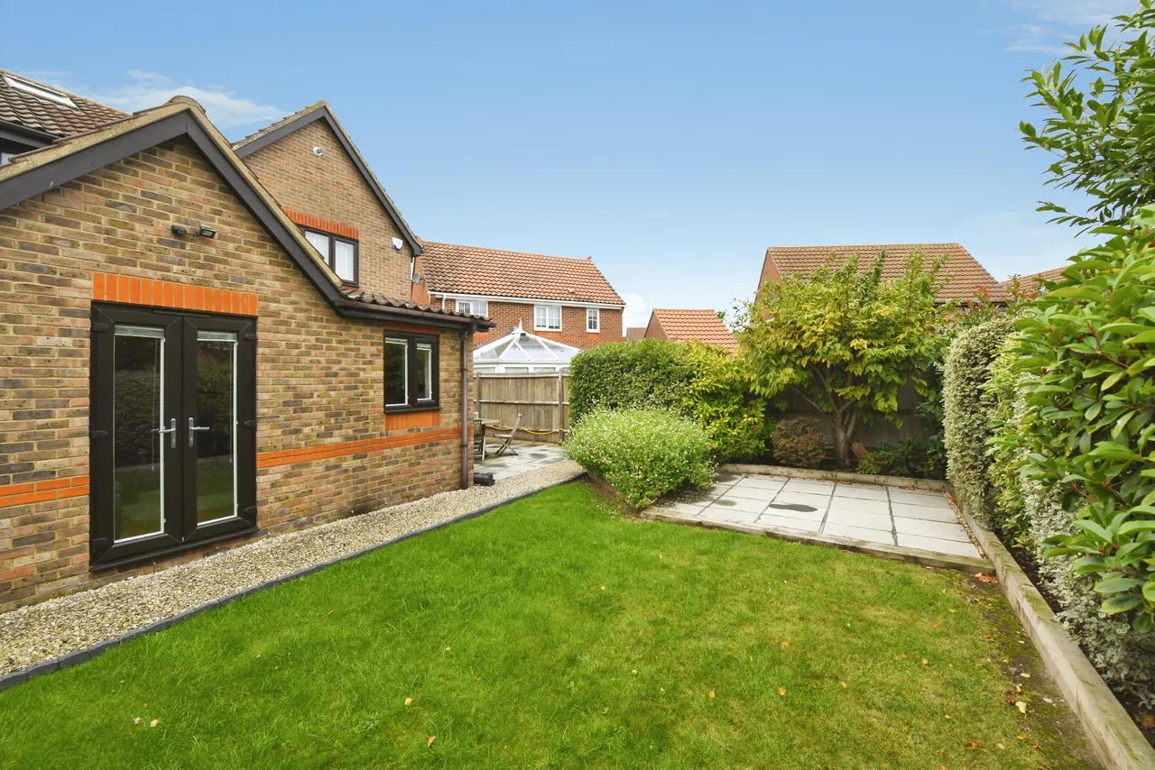 Langham Drive, Rayleigh, SS6, photo 17