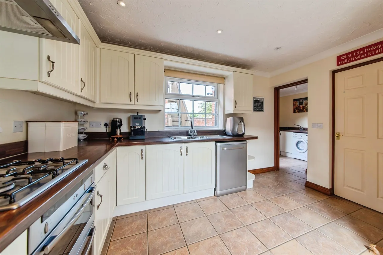 Westside, Spalding, PE11, photo 4