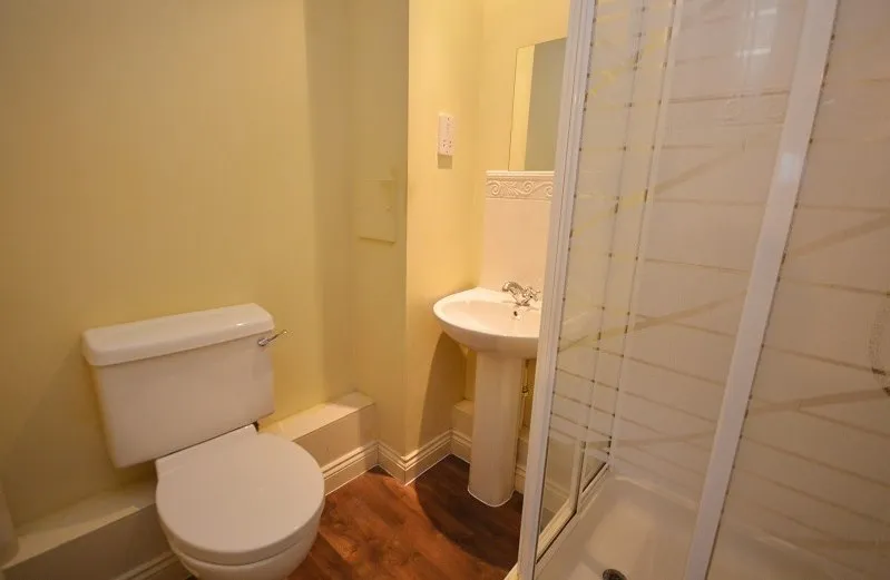 Padley Close, Chessington, KT9, photo 8