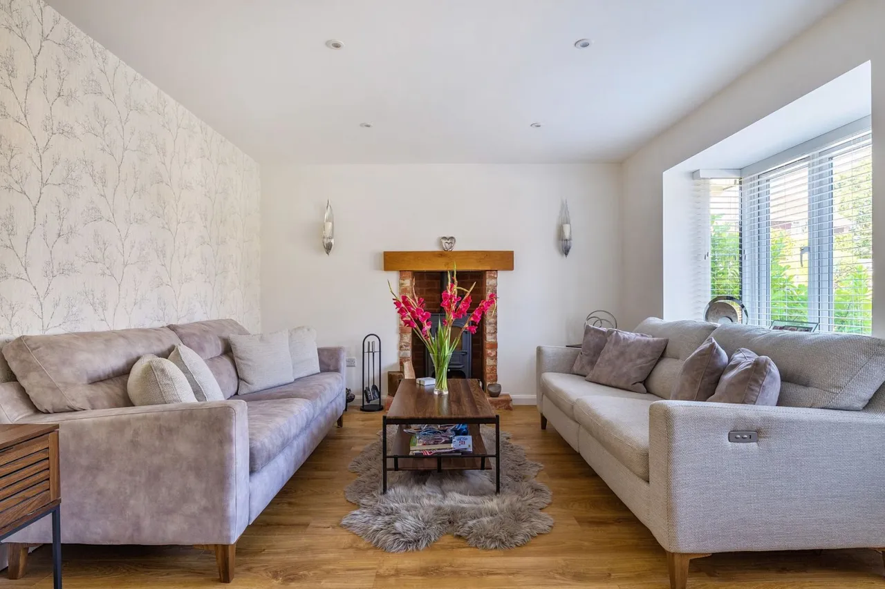 Sway, Lymington, SO41, photo 2
