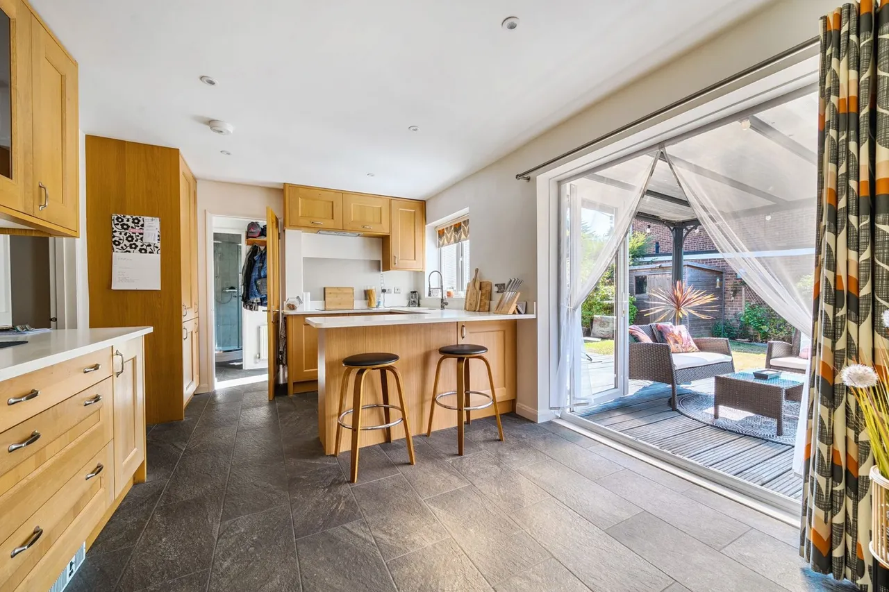 Sway, Lymington, SO41, photo 5