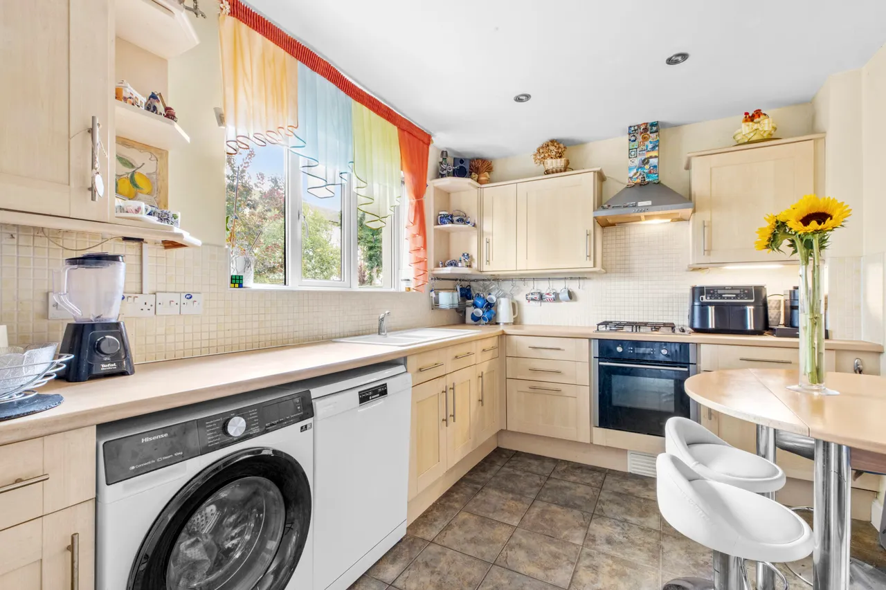 Longcroft Avenue, Wendover, HP22, photo 4