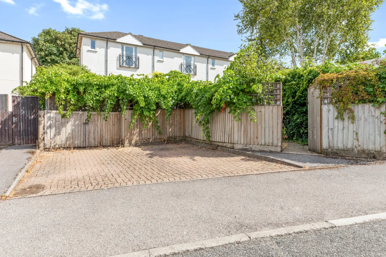 Longcroft Avenue, Wendover, HP22, photo 15