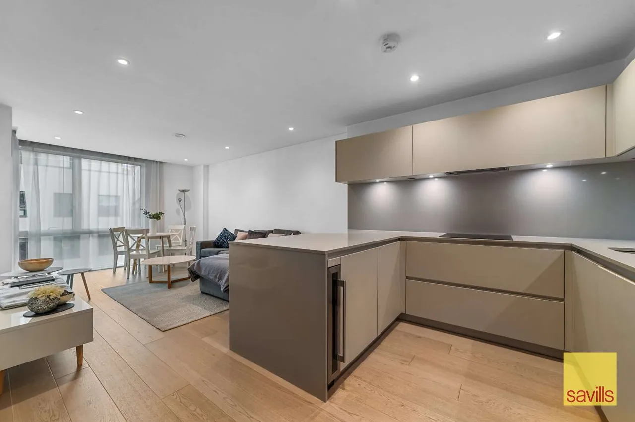 1 bed flat for sale — Brandon House, 10 Hilary Mews, London, SE1 1AP