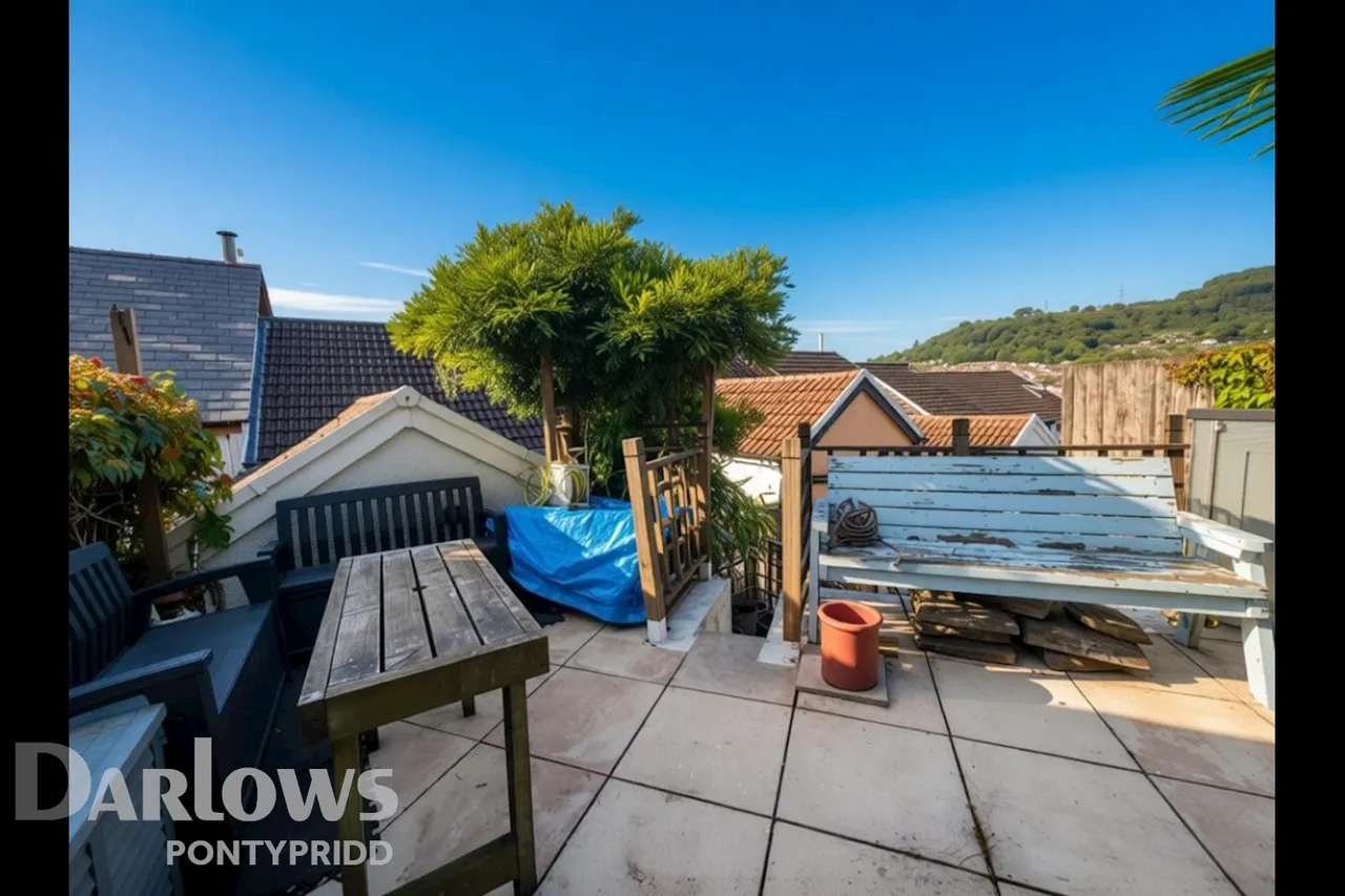 Llwynmadoc Street, Pontypridd, photo 26