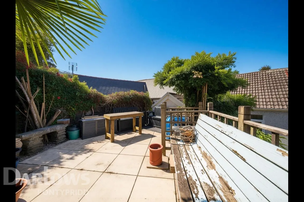 Llwynmadoc Street, Pontypridd, photo 25