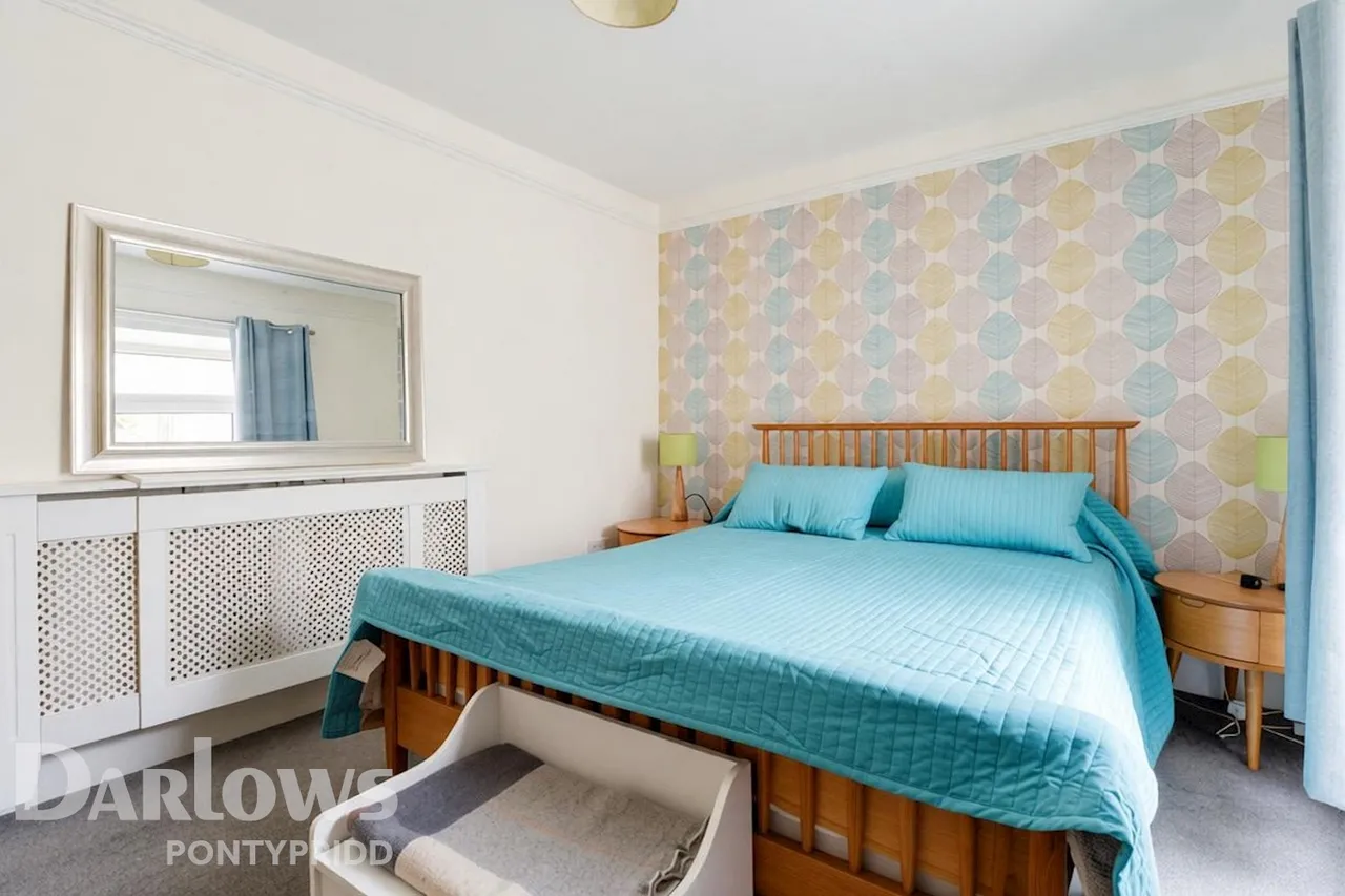 Llwynmadoc Street, Pontypridd, photo 16