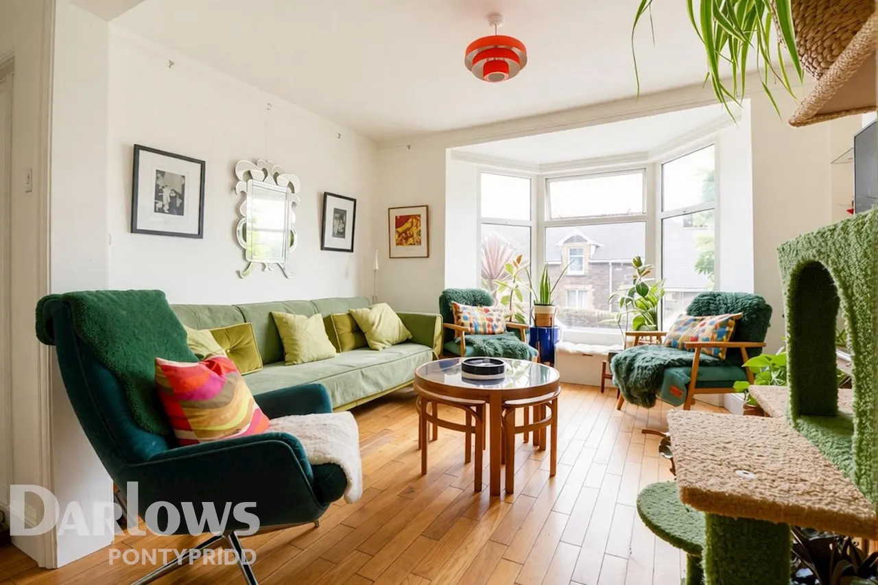Llwynmadoc Street, Pontypridd, photo 5