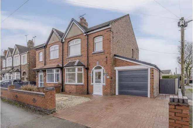 3 bed house for sale — Oakland Avenue, Crewe
