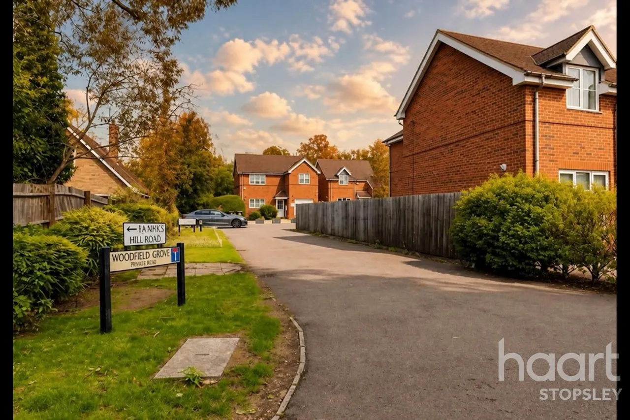 Woodfield Grove, Luton, LU2, photo 28