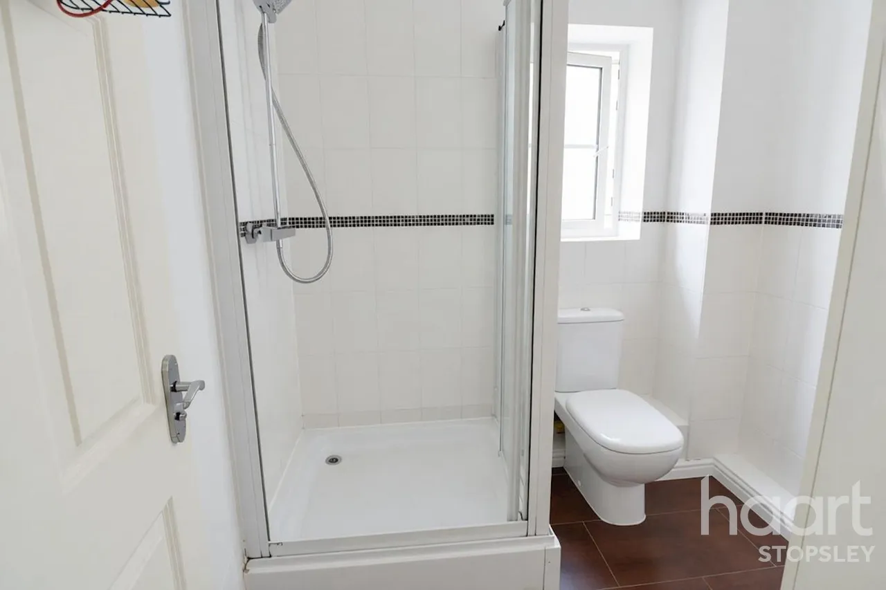 Woodfield Grove, Luton, LU2, photo 21