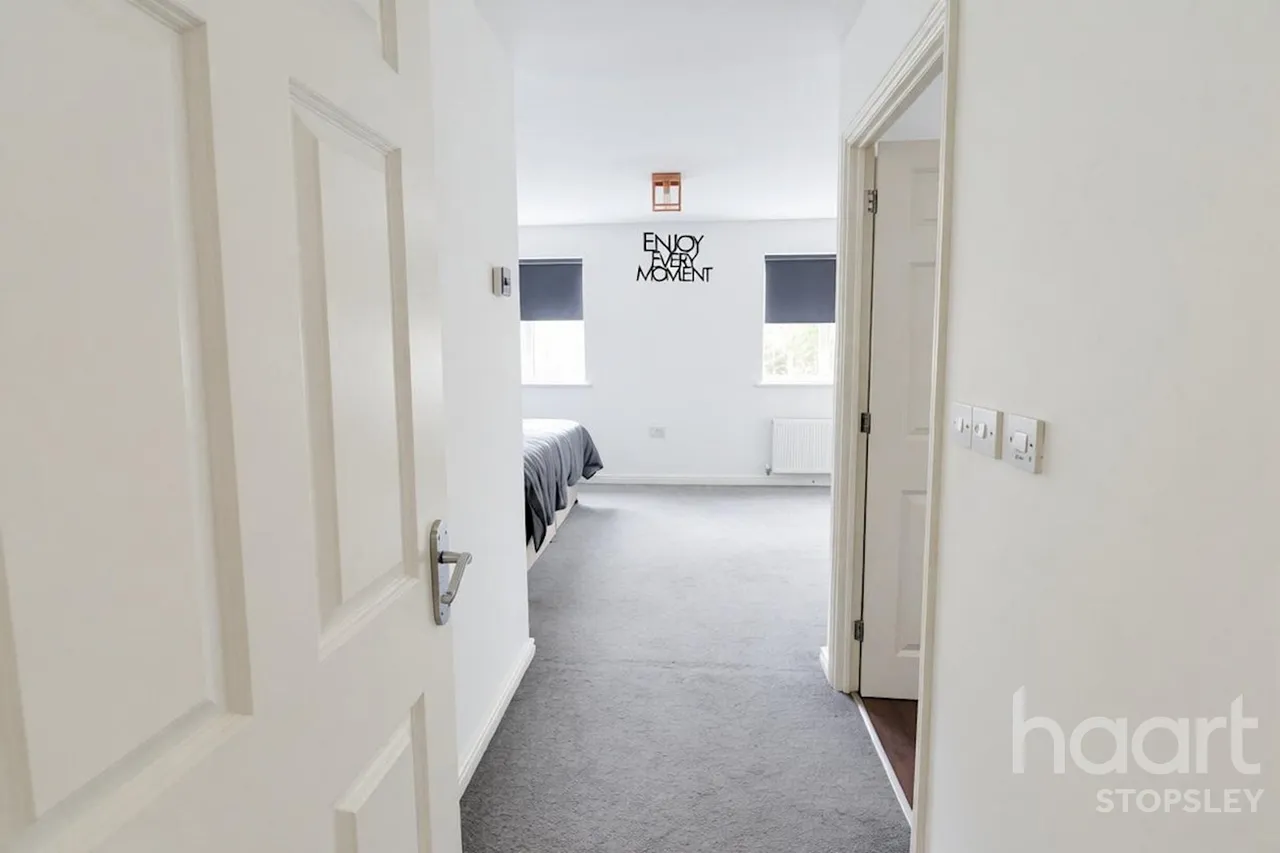 Woodfield Grove, Luton, LU2, photo 20