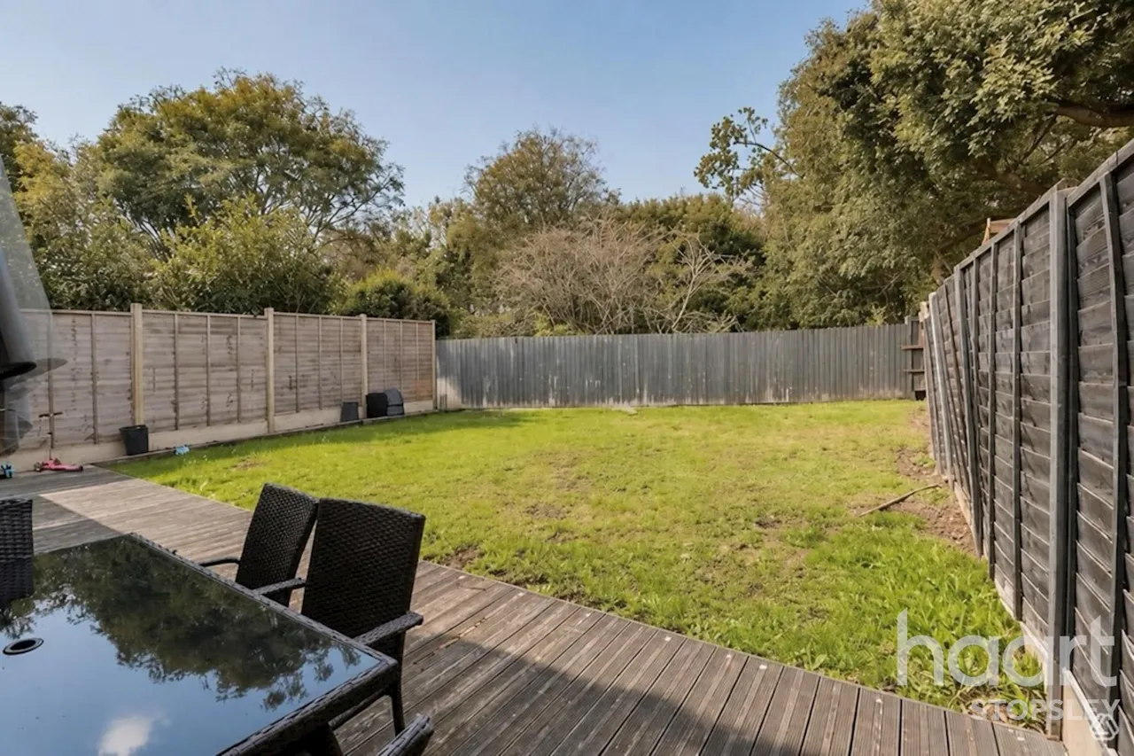 Woodfield Grove, Luton, LU2, photo 27