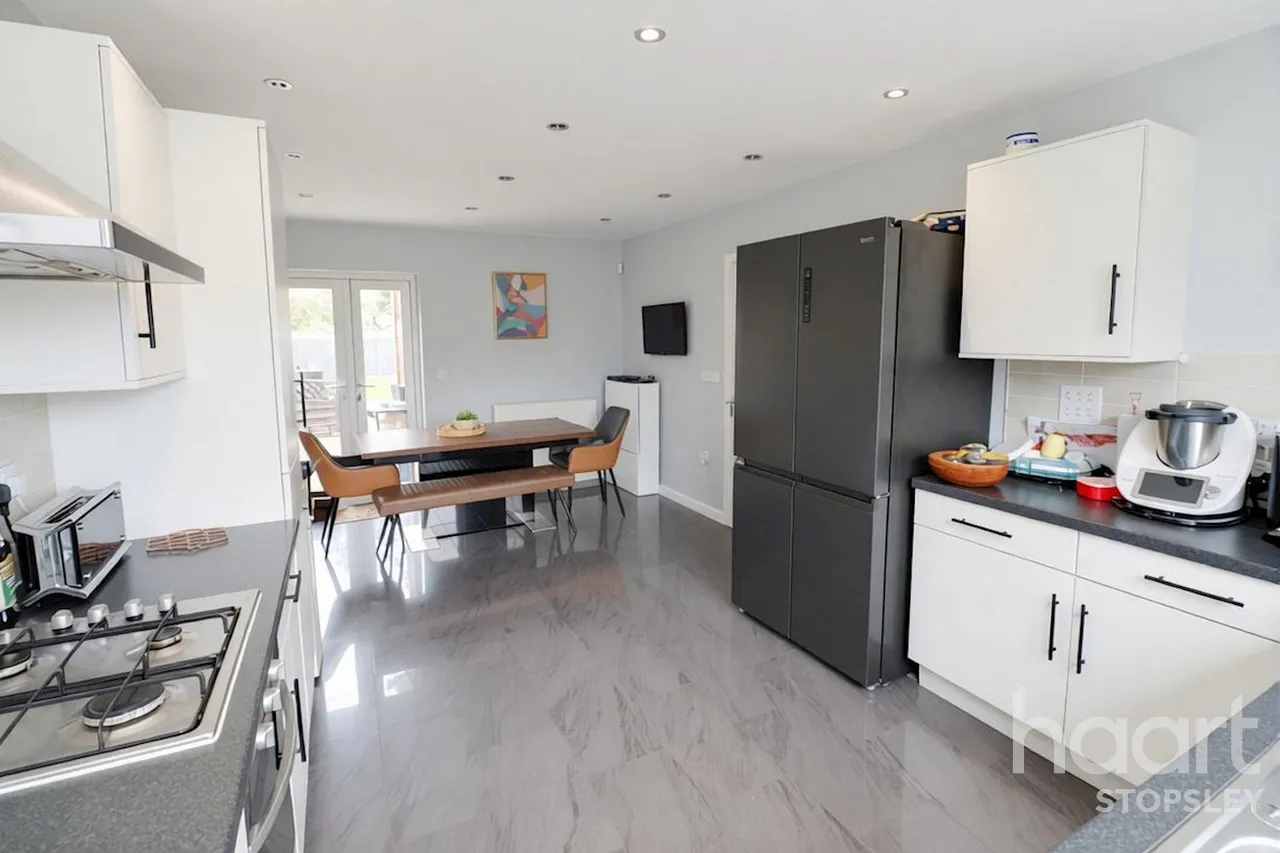 Woodfield Grove, Luton, LU2, photo 6