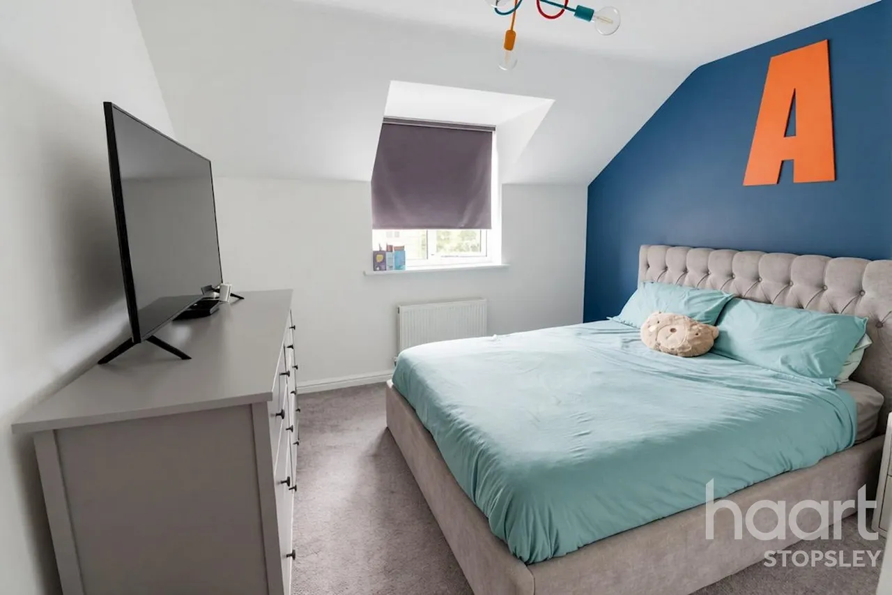 Woodfield Grove, Luton, LU2, photo 22