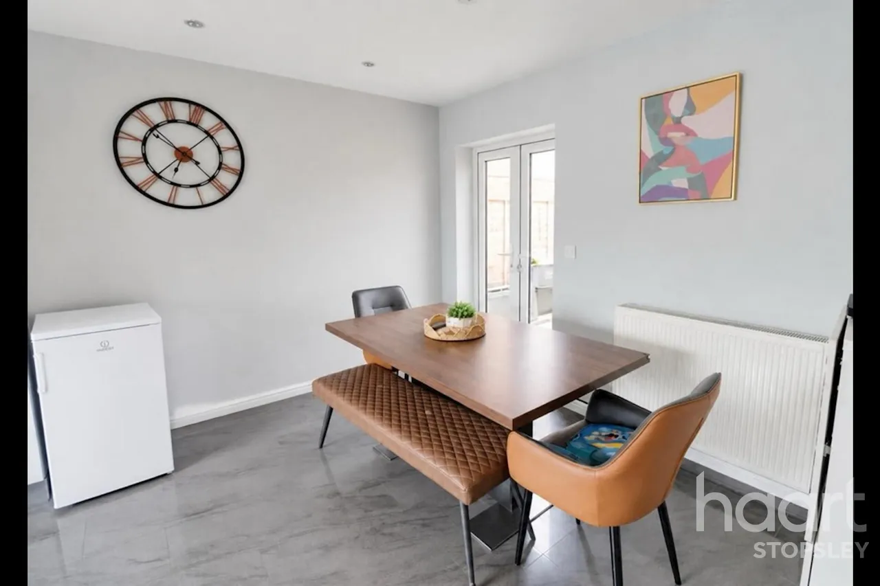 Woodfield Grove, Luton, LU2, photo 15