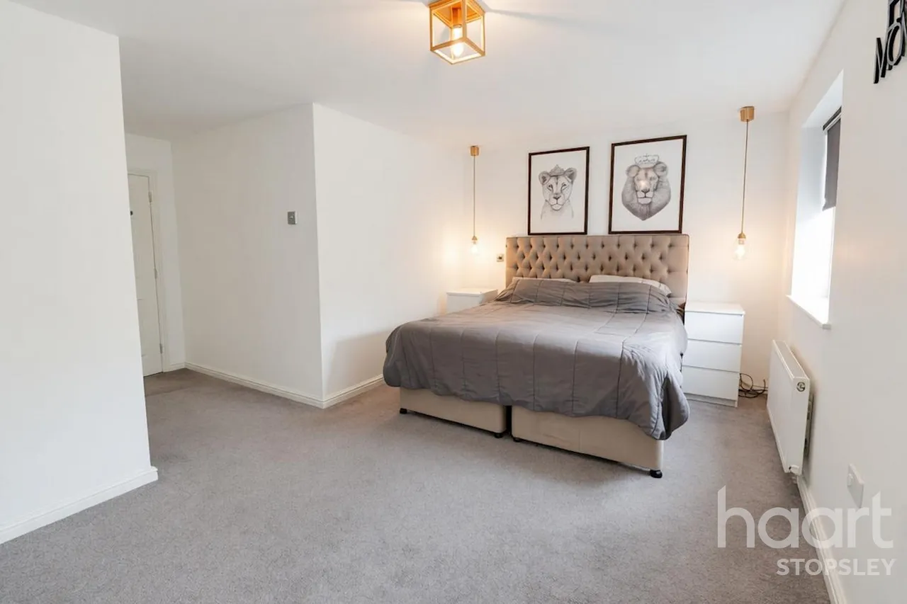 Woodfield Grove, Luton, LU2, photo 24