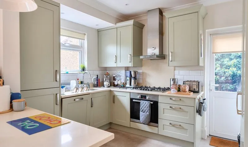 Park Hill Road, Epsom, KT17, photo 2