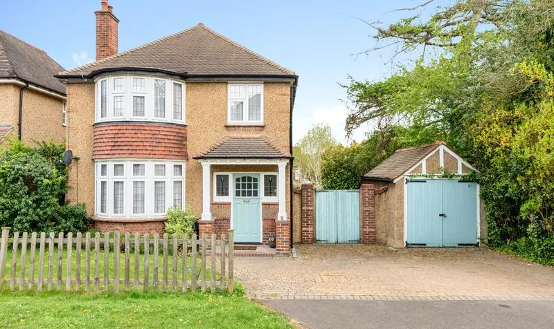 3 bed house for sale — Park Hill Road, Epsom, KT17
