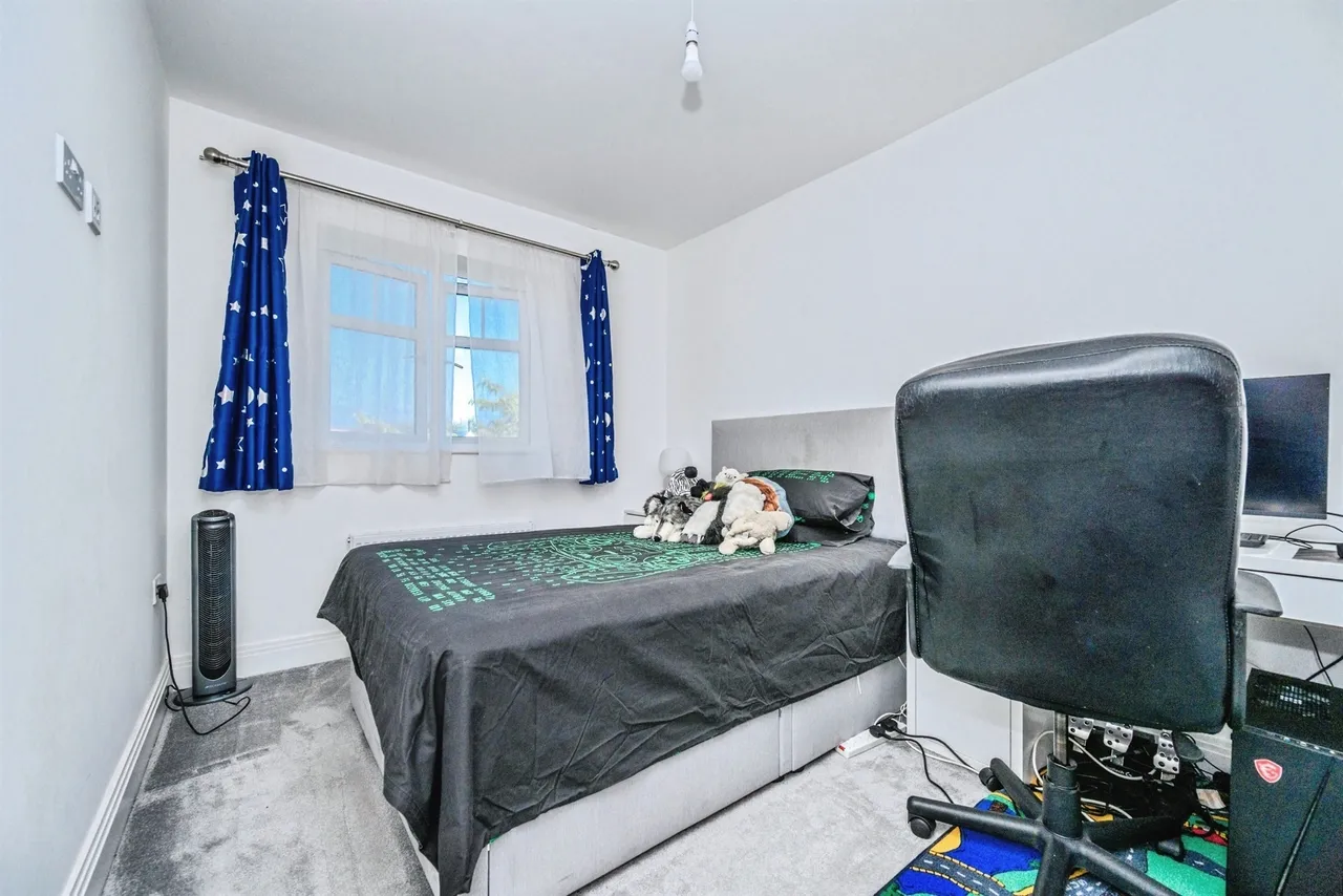Fullers Avenue, Watford, WD25, photo 11