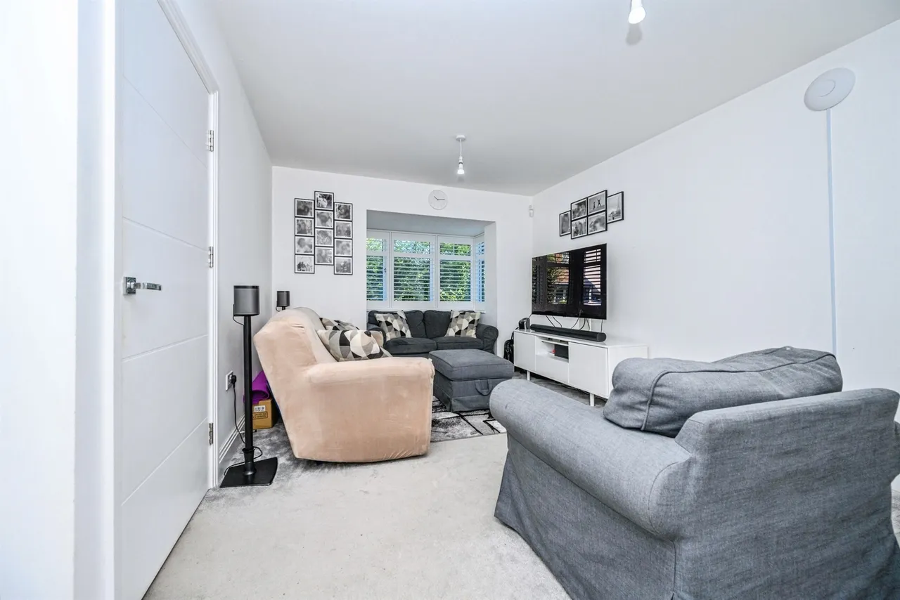 Fullers Avenue, Watford, WD25, photo 2