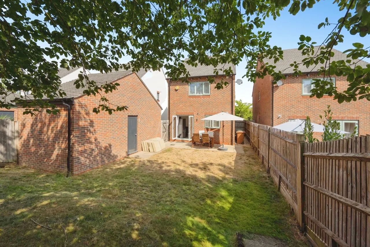 Fullers Avenue, Watford, WD25, photo 12