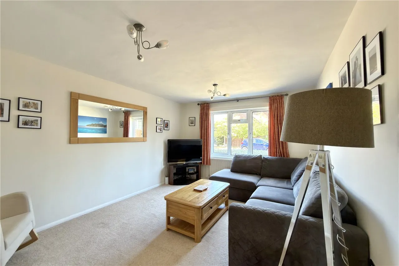 Crosby Close, Beaconsfield, HP9, photo 4