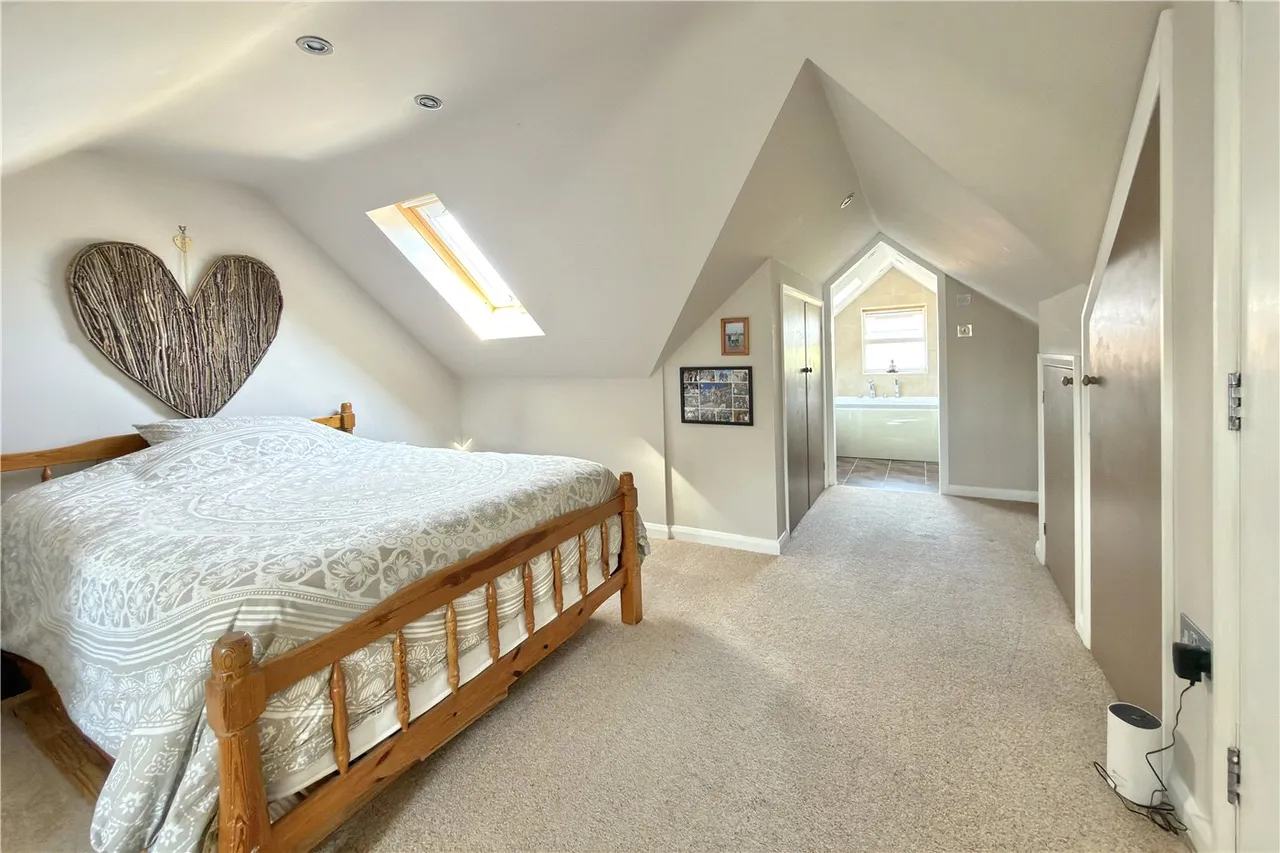 Crosby Close, Beaconsfield, HP9, photo 14