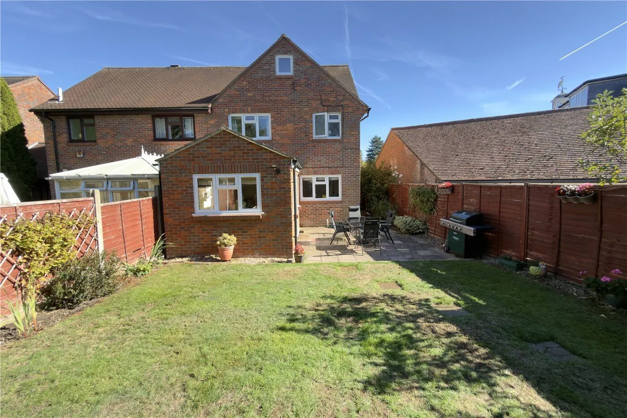 Crosby Close, Beaconsfield, HP9, photo 18