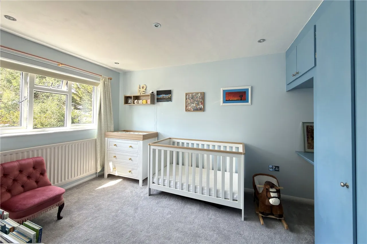 Crosby Close, Beaconsfield, HP9, photo 10
