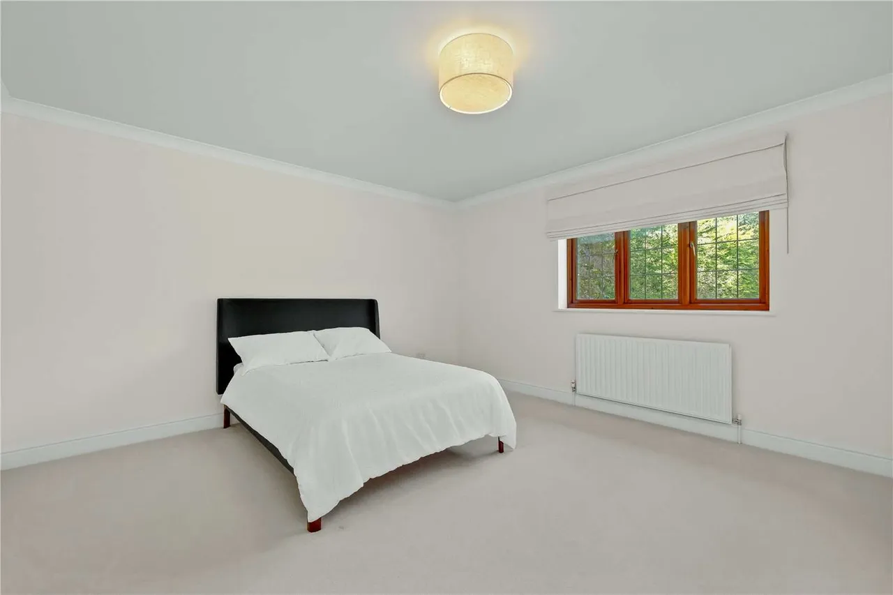 Coronation Road, Ascot, Berkshire, SL5 9LQ, photo 9