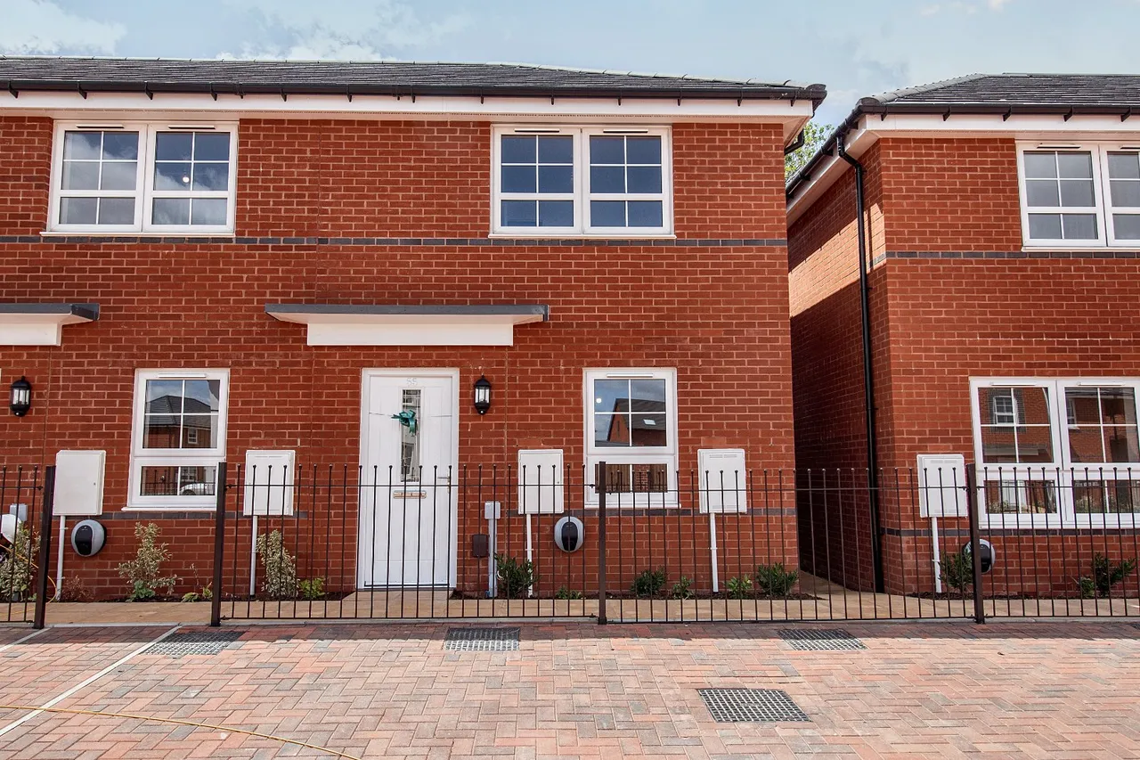 2 bed house to rent, Campbell Drive, Upper Lighthorne, CV33