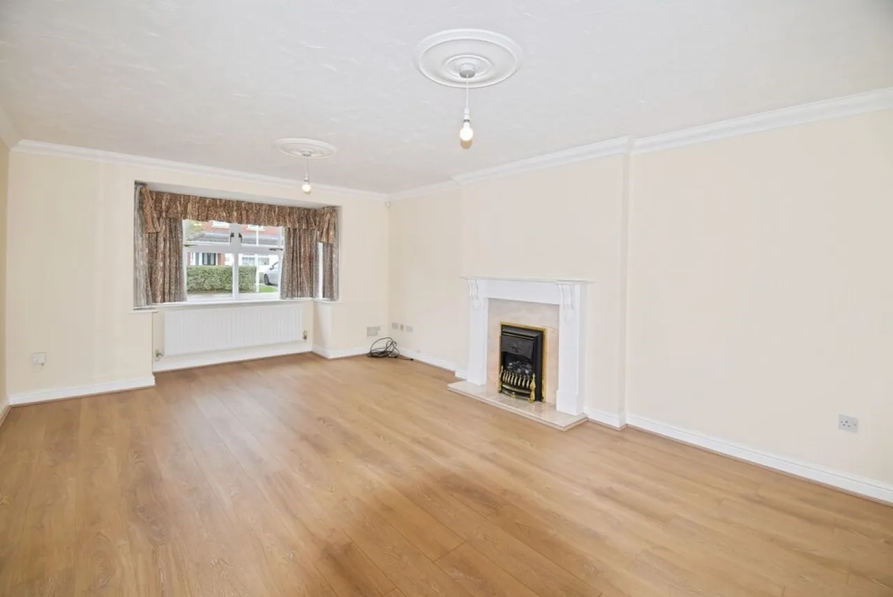 Eagle Gardens, Brickhill, MK41, photo 4
