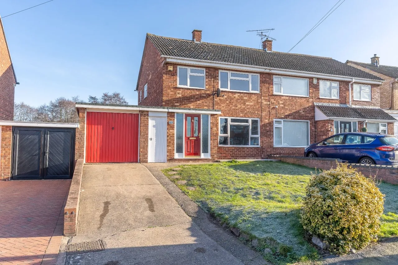 3 bed house to rent, Teme Avenue, TF1