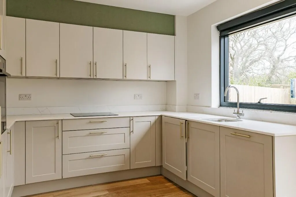 Medland Close, Alfold, GU6, photo 6
