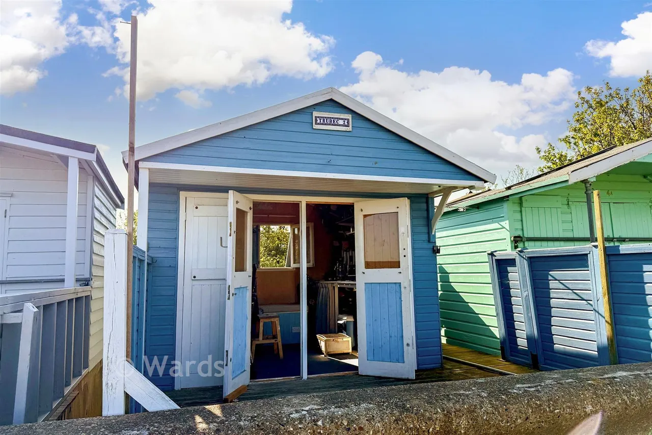 chalet for sale, West Beach, Whitstable, CT5
