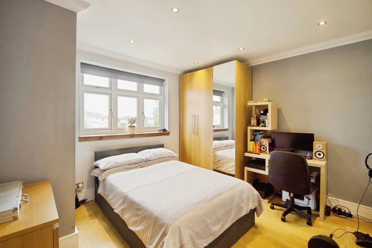 Havering Road, Romford, RM1, photo 13