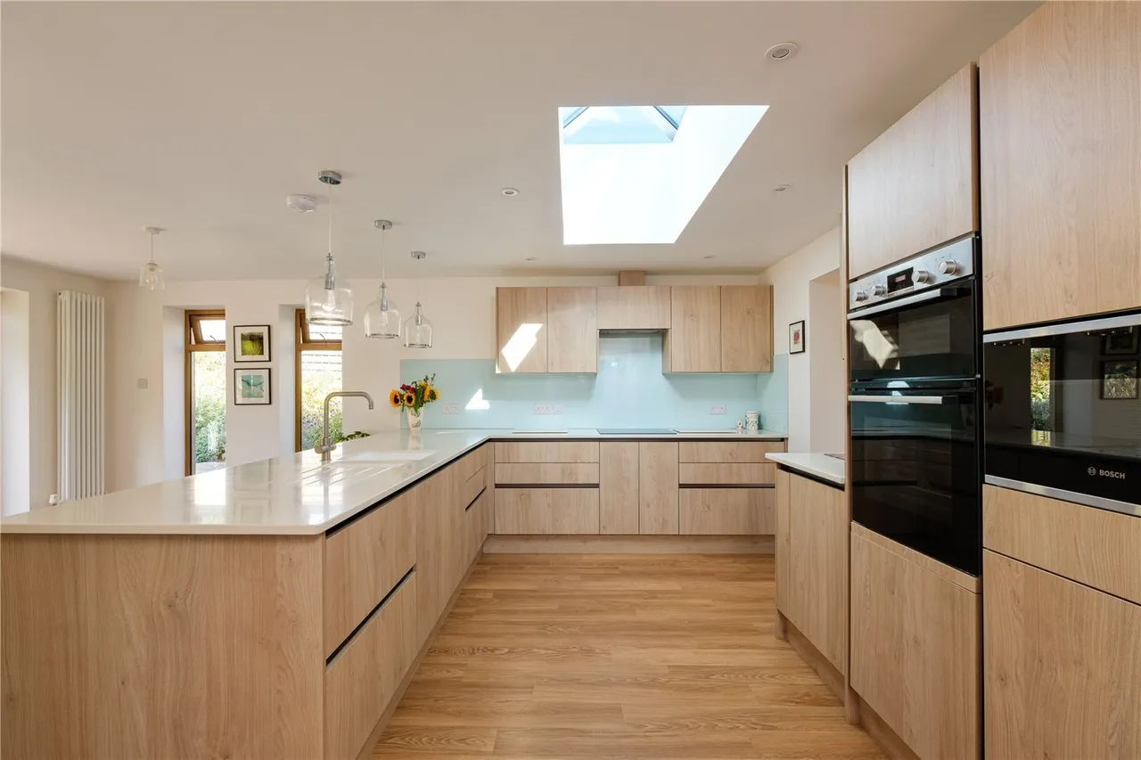 Middle Ridge Lane, Corton Denham, DT9, photo 3