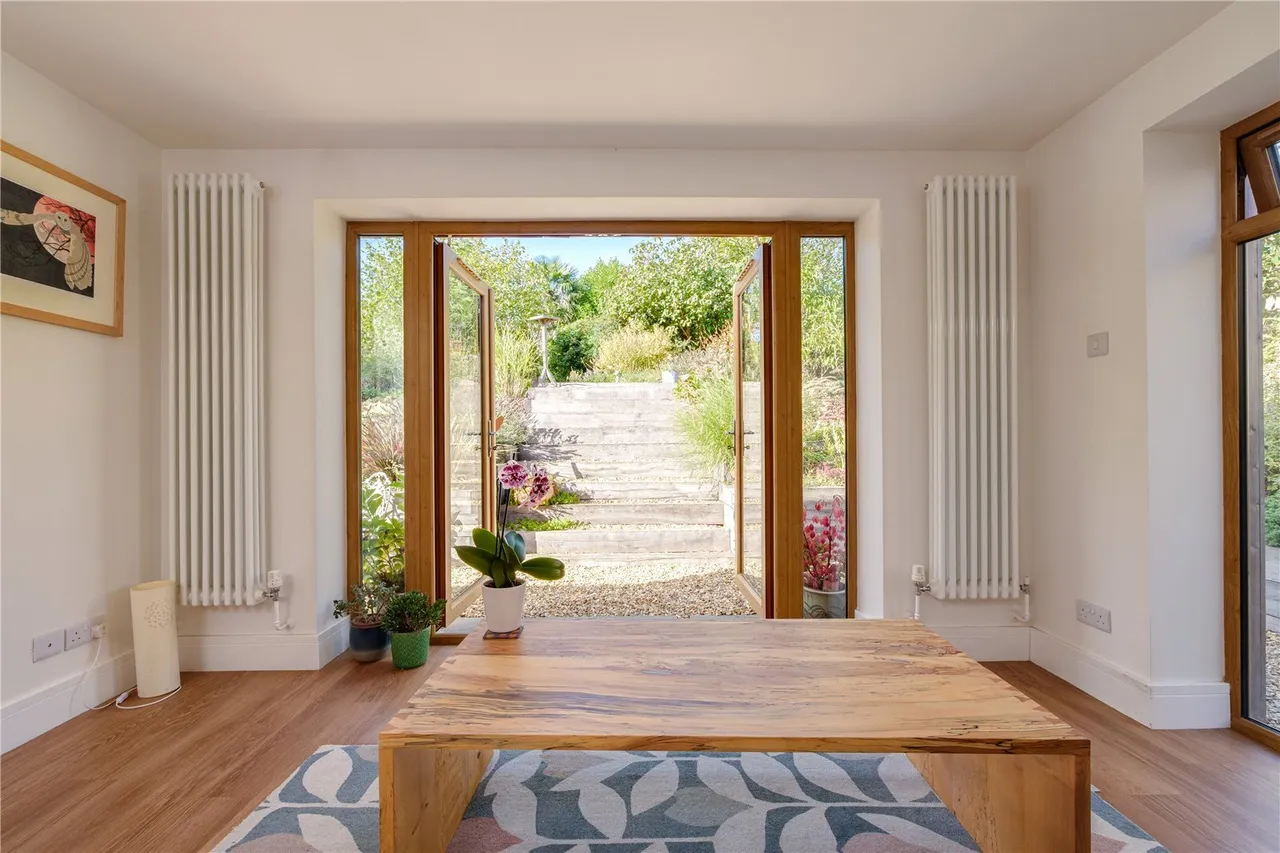 Middle Ridge Lane, Corton Denham, DT9, photo 4