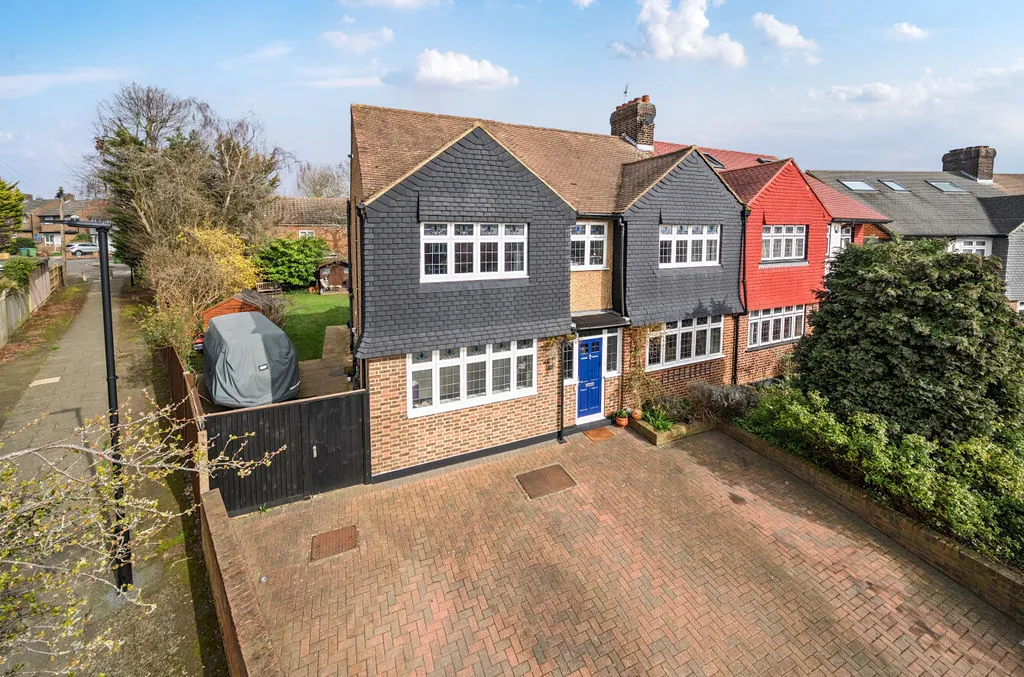 5 bed property for sale — Packmores Road, 41 Packmores Road London Greater London London, London, Greater London, SE92NA
