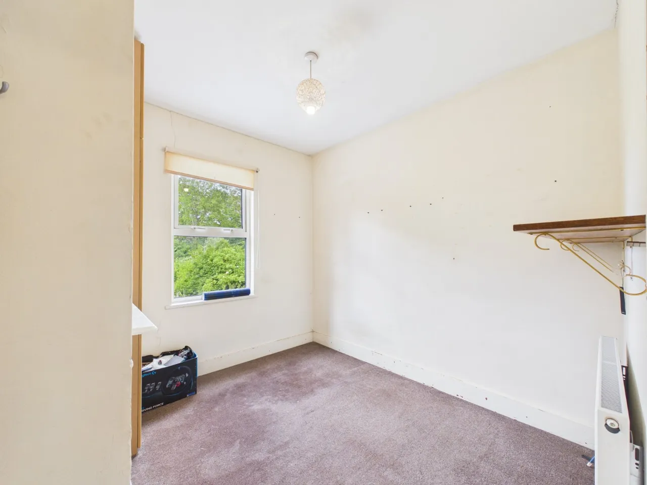 Danesbury Road, Feltham, TW13, photo 8