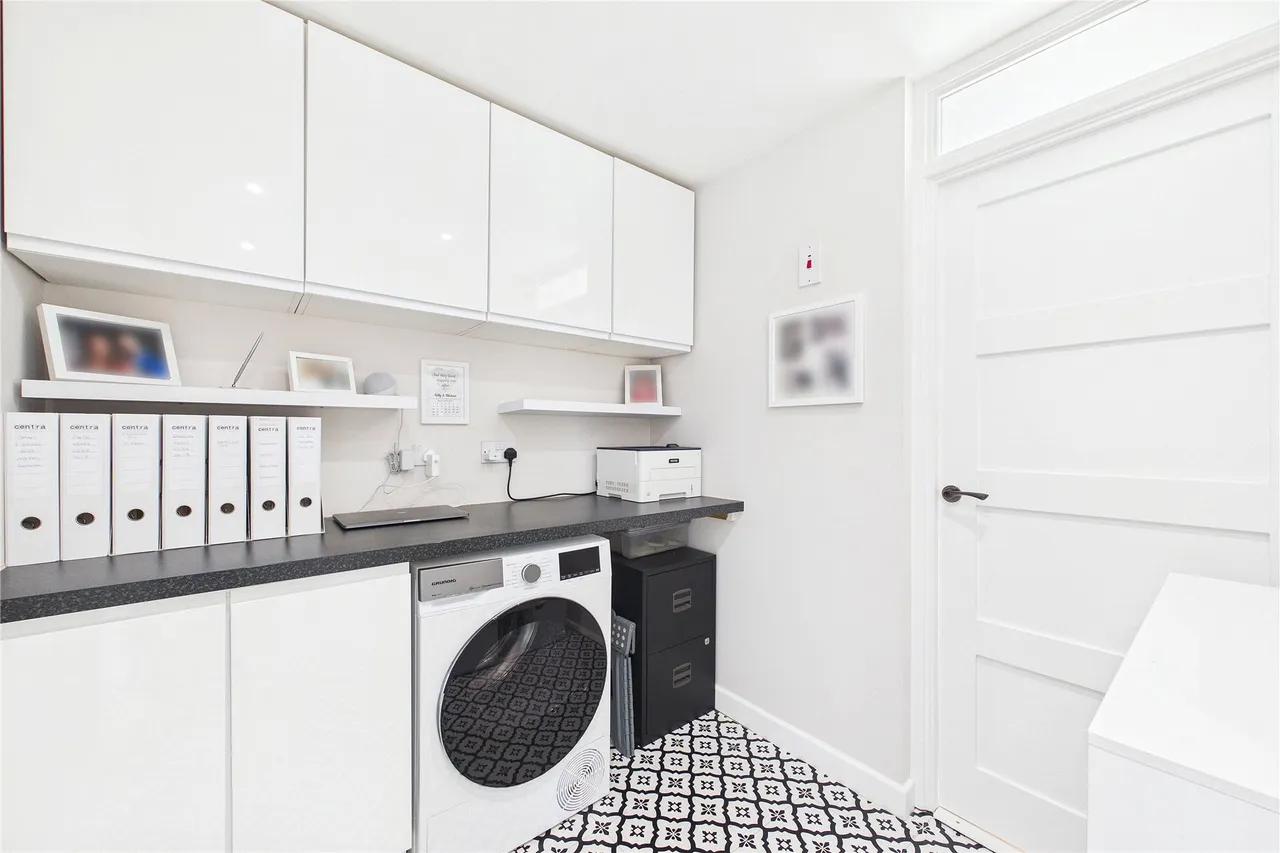 Brewery Road, Horsell, GU21, photo 6