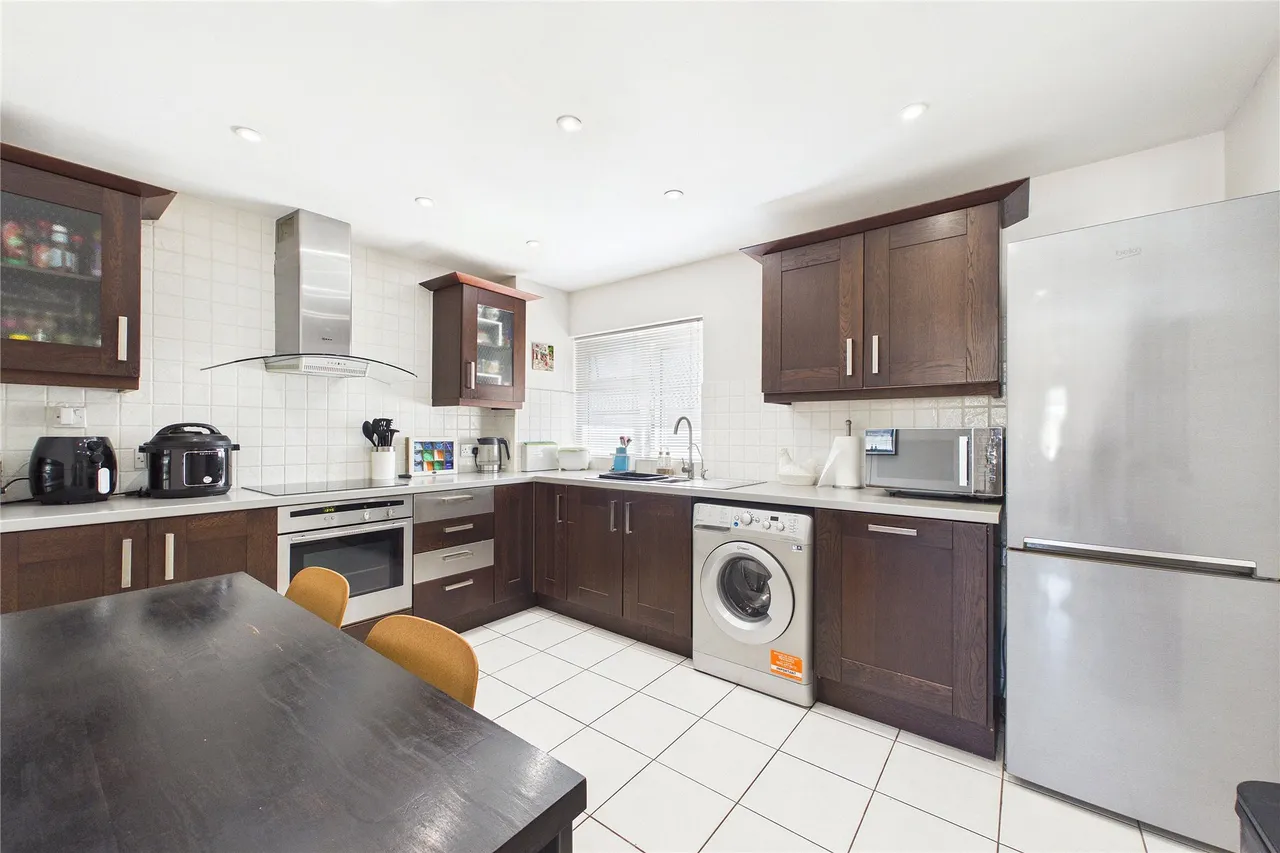 Brewery Road, Horsell, GU21, photo 4
