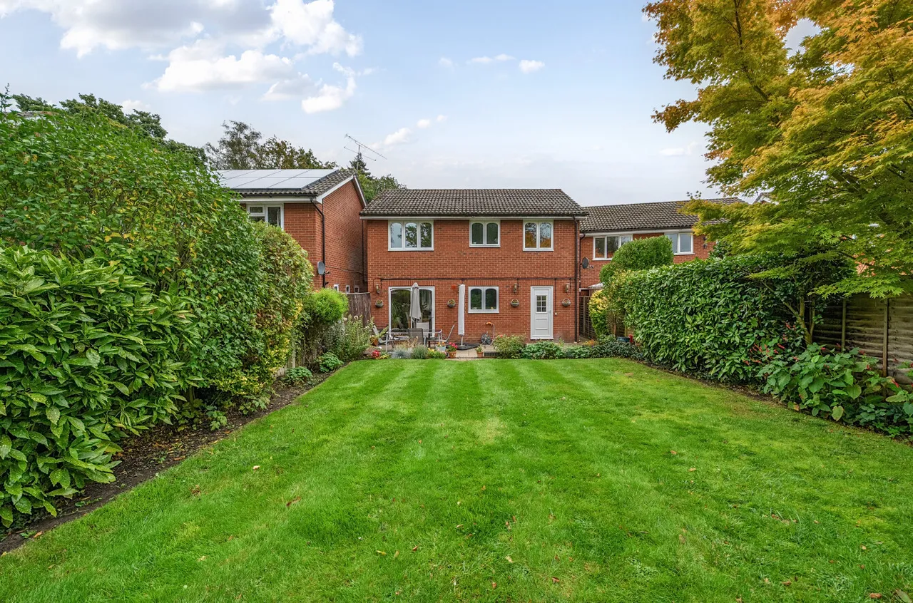 Rubus Close, West End, Woking, Surrey, GU24 9XD, photo 10